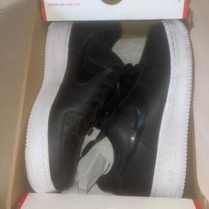 BLACK/WHITE NIKE AIR FORCE